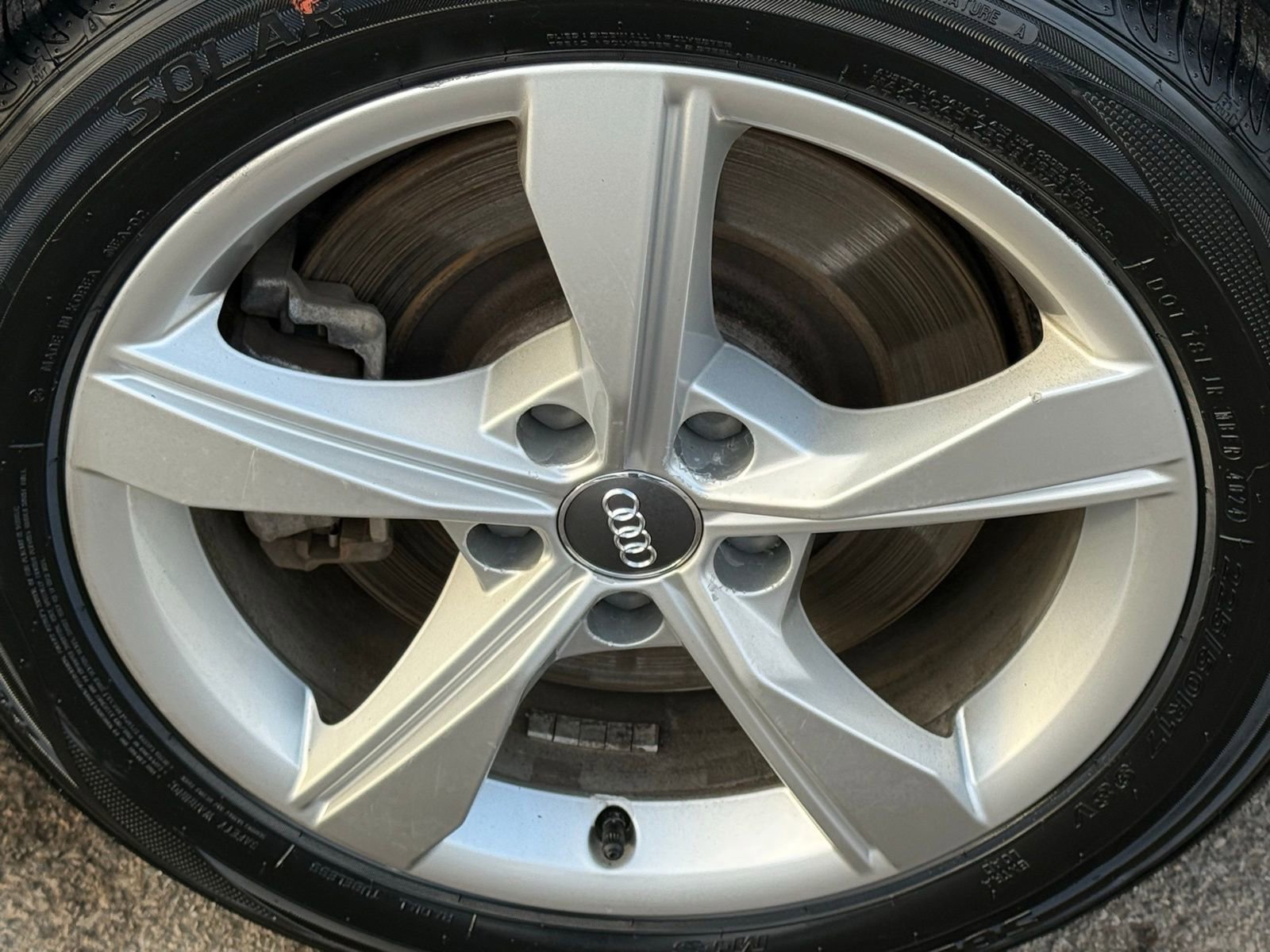 Used 2019 Audi A4 2.0T Premium w/ Convenience Package image 40