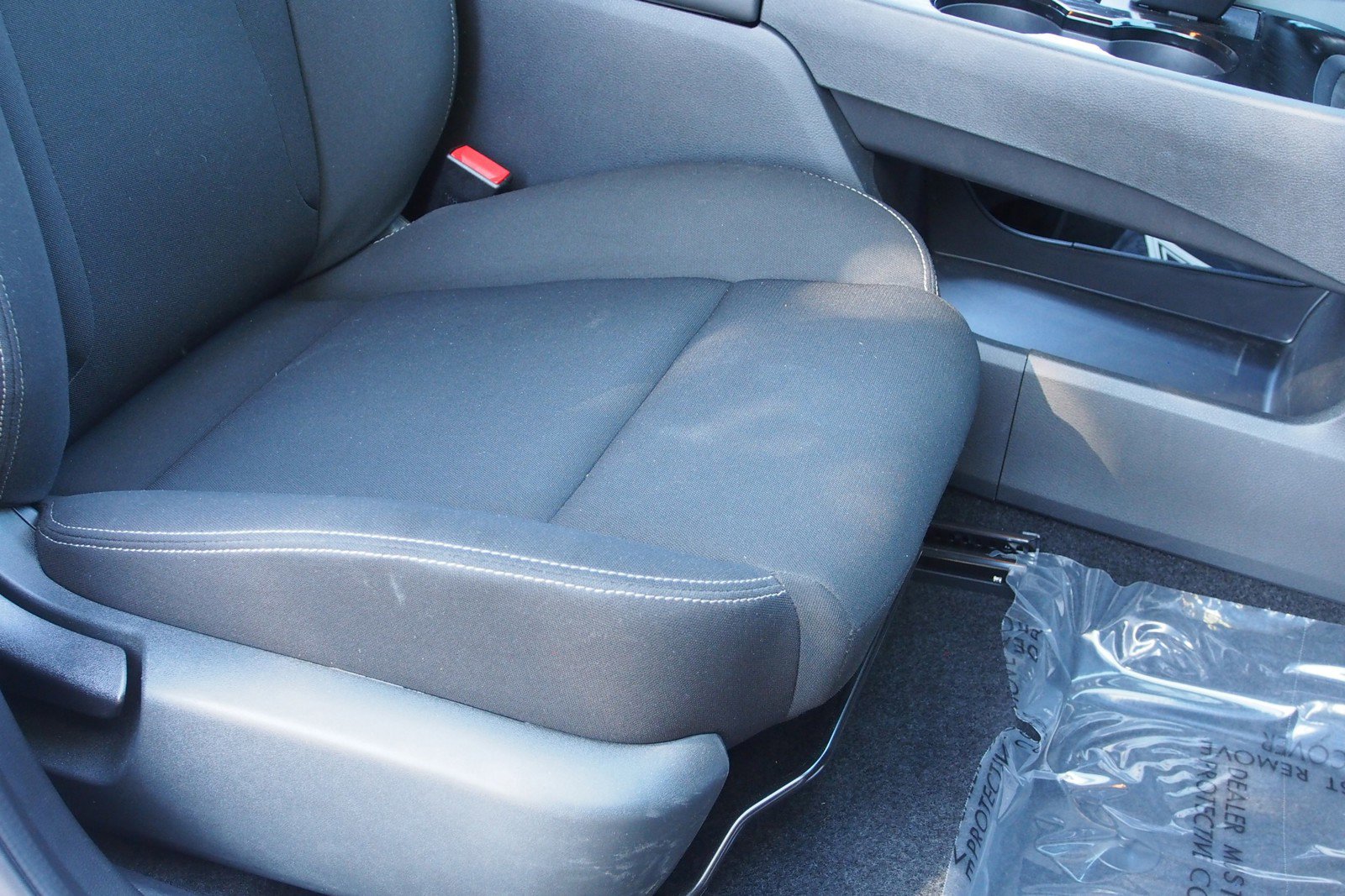 Used 2025 Nissan Rogue S FWD image 12