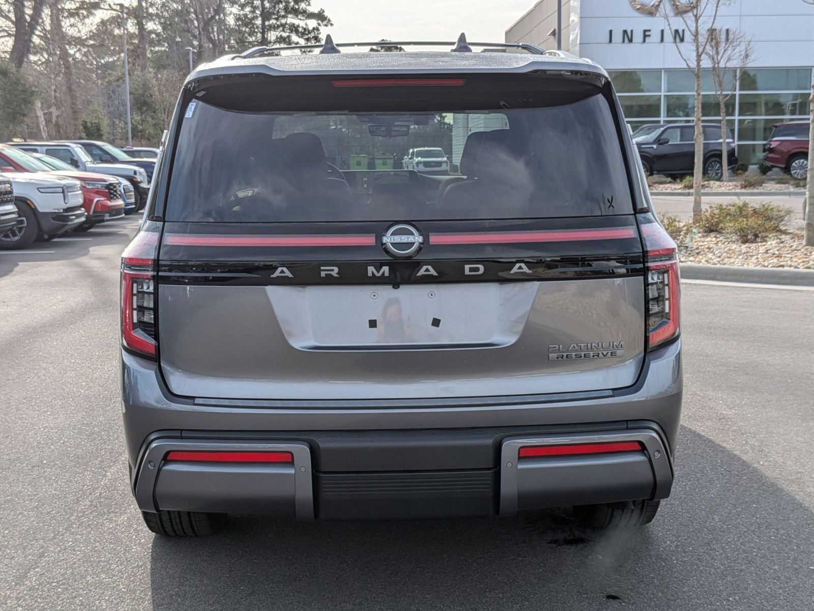 Used 2025 Nissan Armada Platinum Reserve image 4