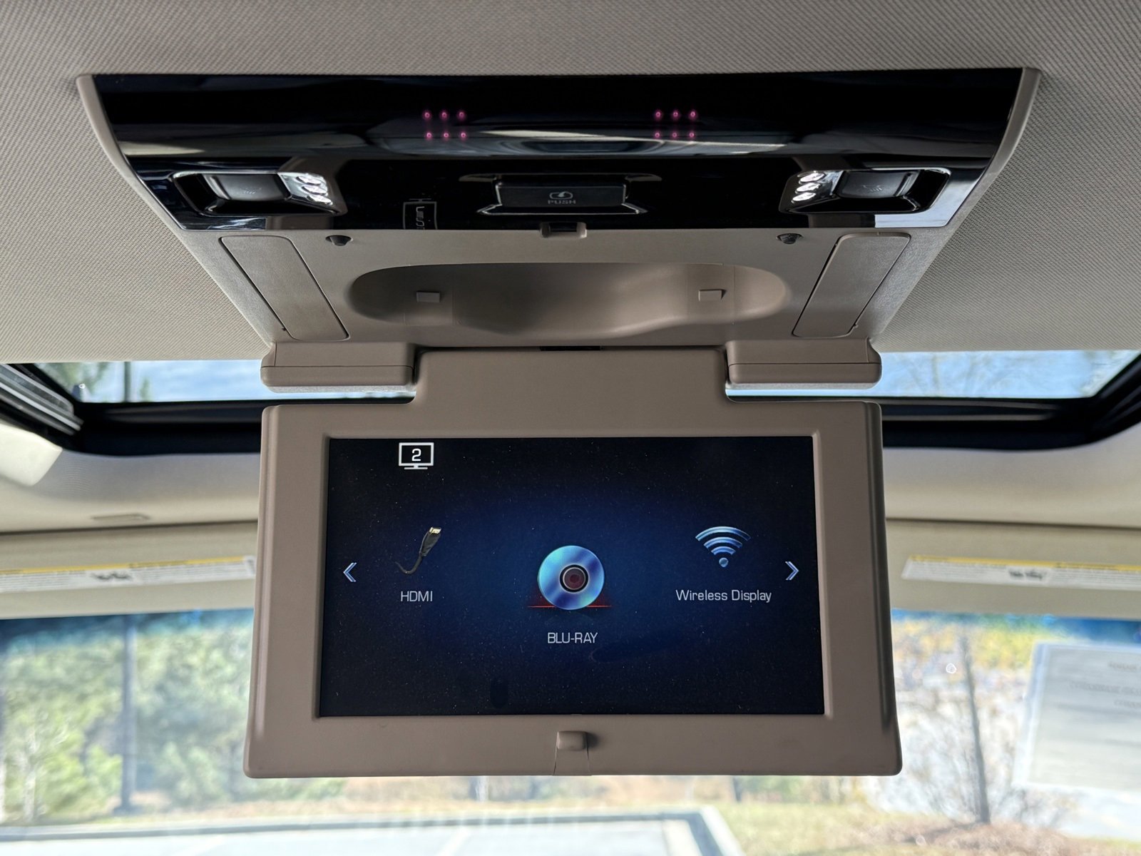 Used 2017 Cadillac Escalade Premium Luxury image 33