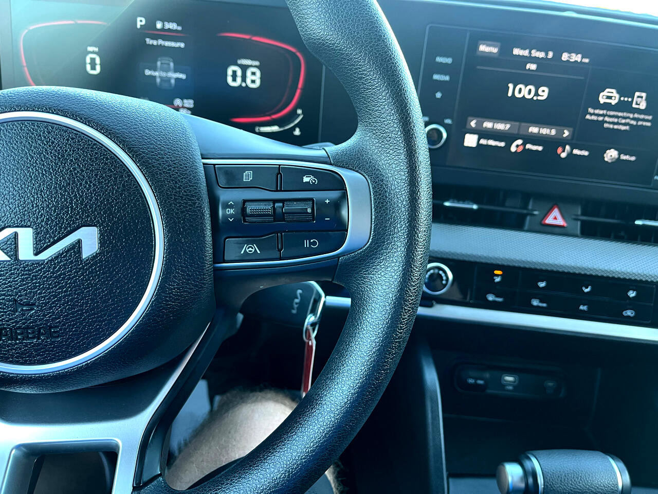 Used 2024 Kia Sportage LX image 13