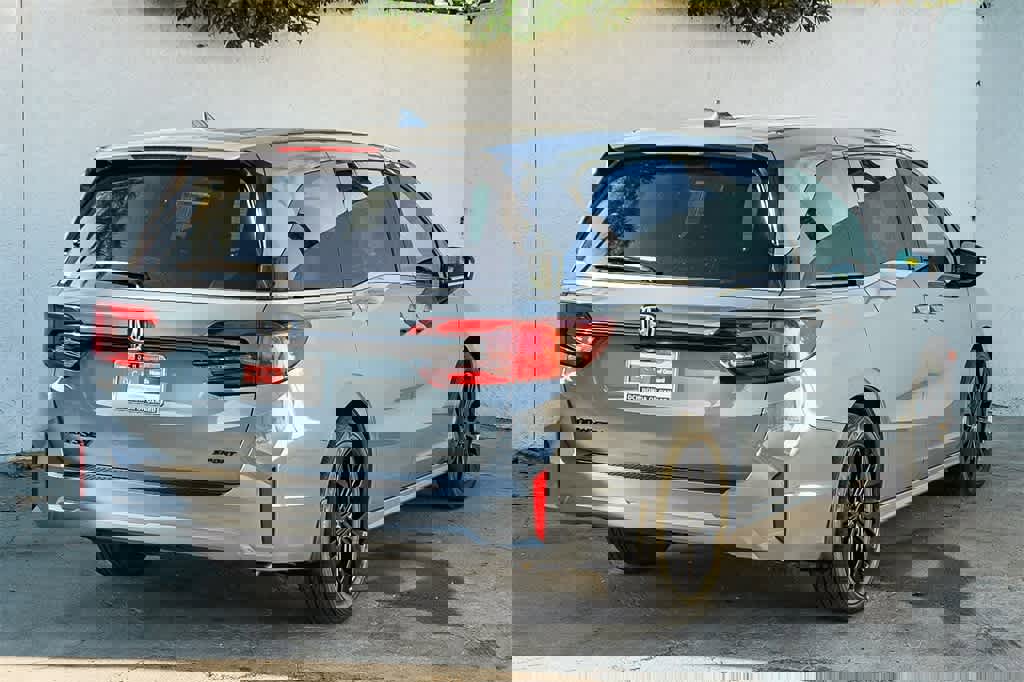 New 2026 Honda Odyssey Sport-L image 4