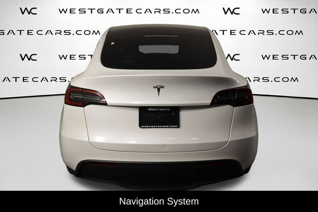 Used 2023 Tesla Model Y 2WD image 4
