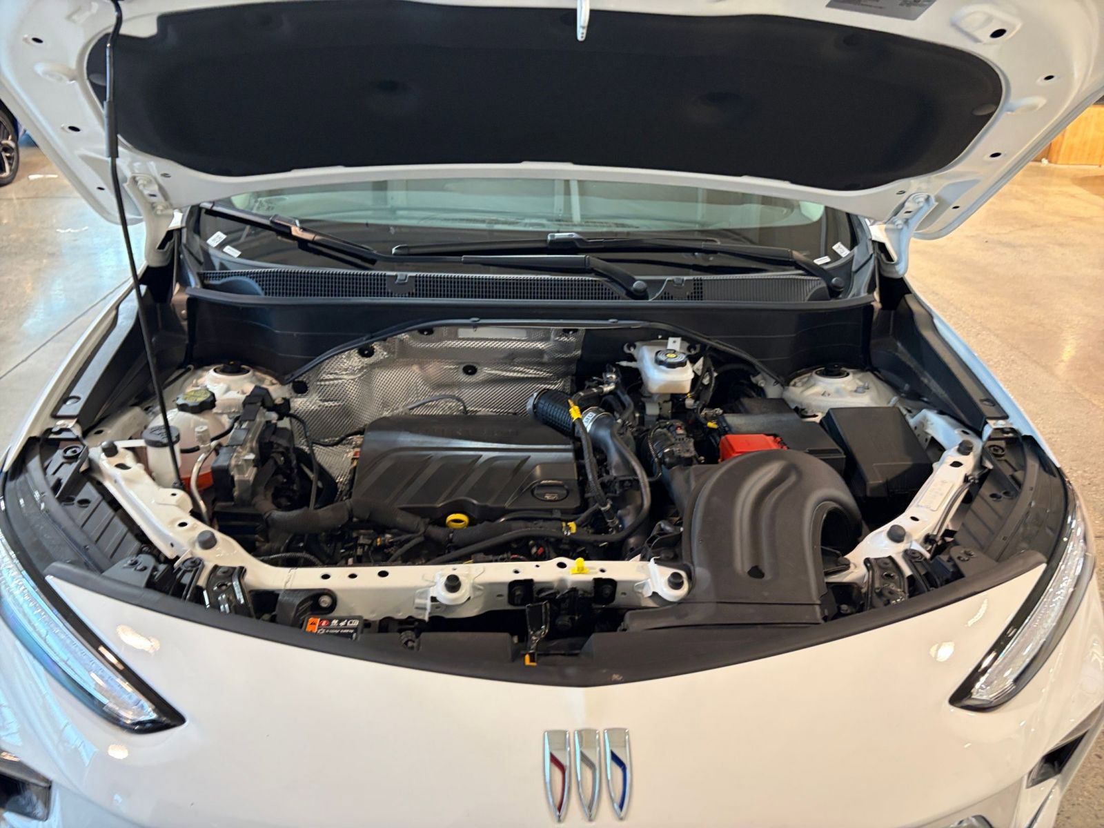 Used 2025 Buick Encore GX Preferred image 31