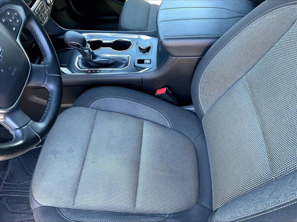 Used 2023 Chevrolet Traverse LT w/ LPO, Floor Liner Package AWD/4WD image 21