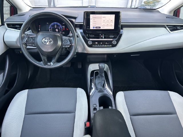 Used 2026 Toyota Corolla LE FWD image 13