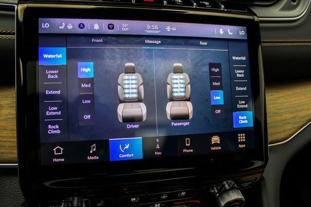 Used 2022 Jeep Grand Cherokee Summit w/ Advanced Protech Group IV image 36