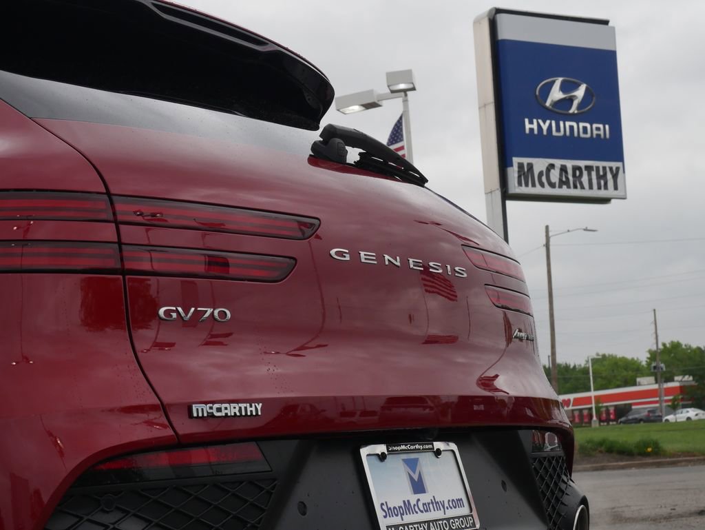 Used 2025 Genesis GV70 3.5T Sport w/ Sport Prestige Package AWD/4WD image 19