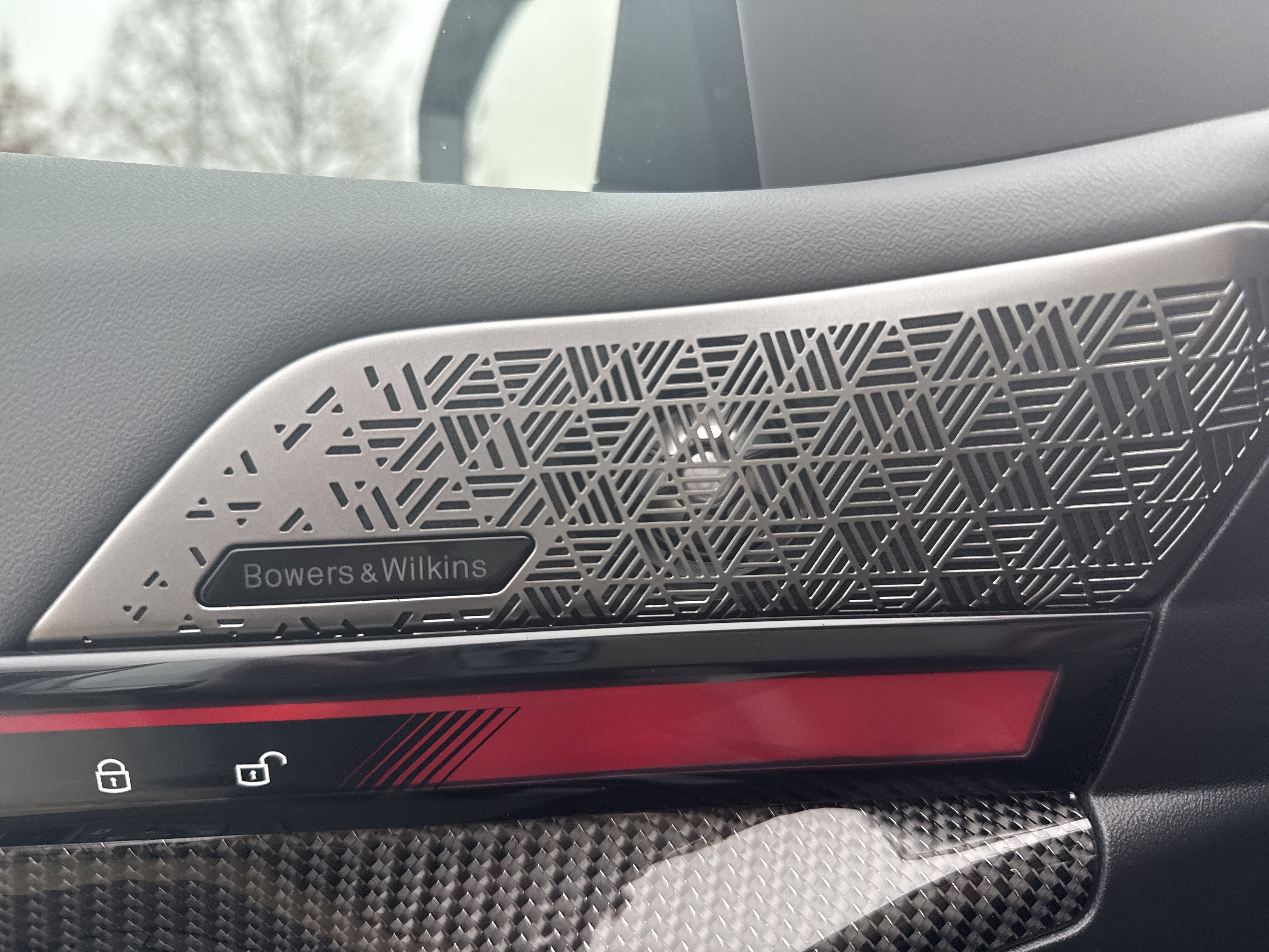 New 2026 BMW 550e xDrive image 21