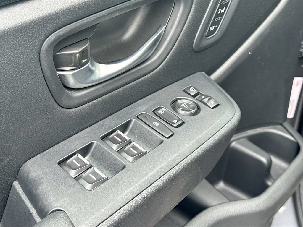 Used 2025 Honda Pilot Black Edition image 18