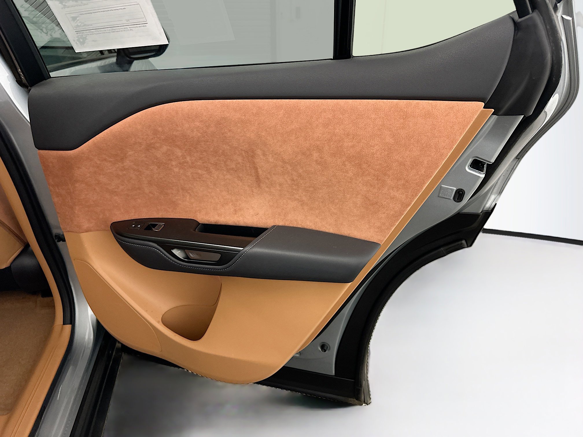 Used 2023 Lexus RZ 450e Premium w/ Accessory Package (Z1) image 33