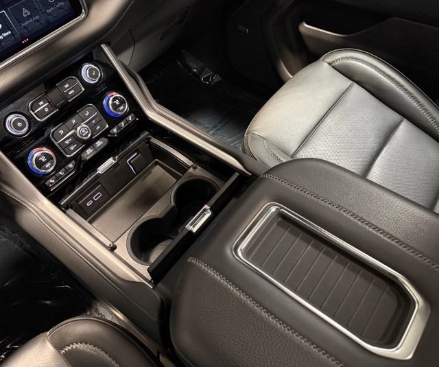Used 2022 GMC Yukon Denali AWD/4WD image 15