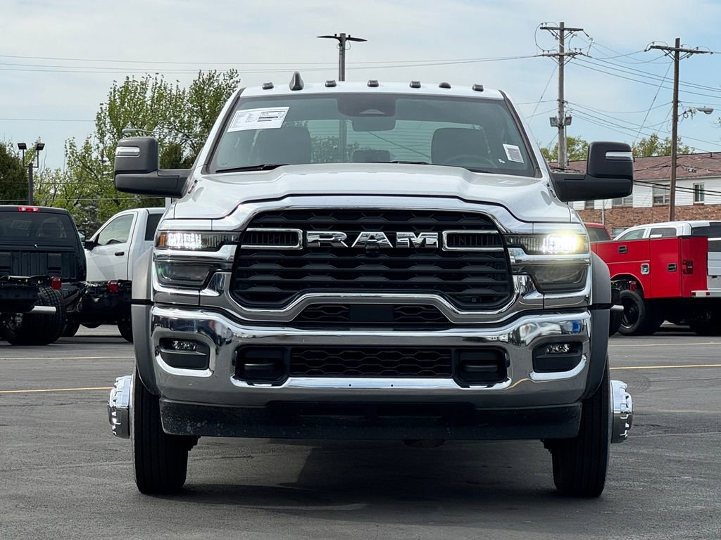 New 2026 RAM 5500 Tradesman w/ Chrome Appearance Group AWD/4WD video 2