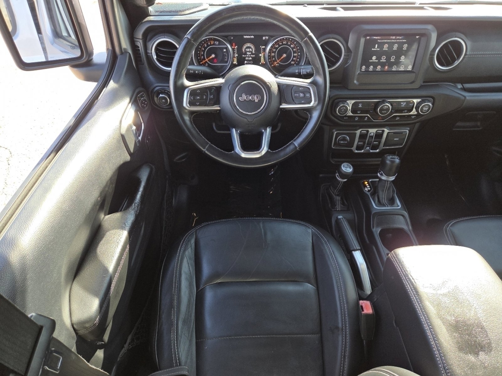 Used 2018 Jeep Wrangler Unlimited Sahara image 24