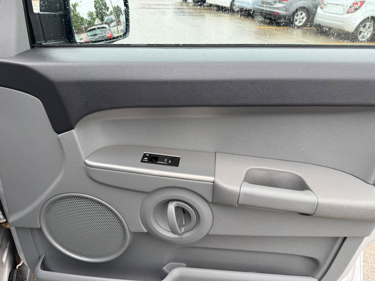 Used 2007 Jeep Commander Sport w/ Trailer Tow Group IV AWD/4WD image 21