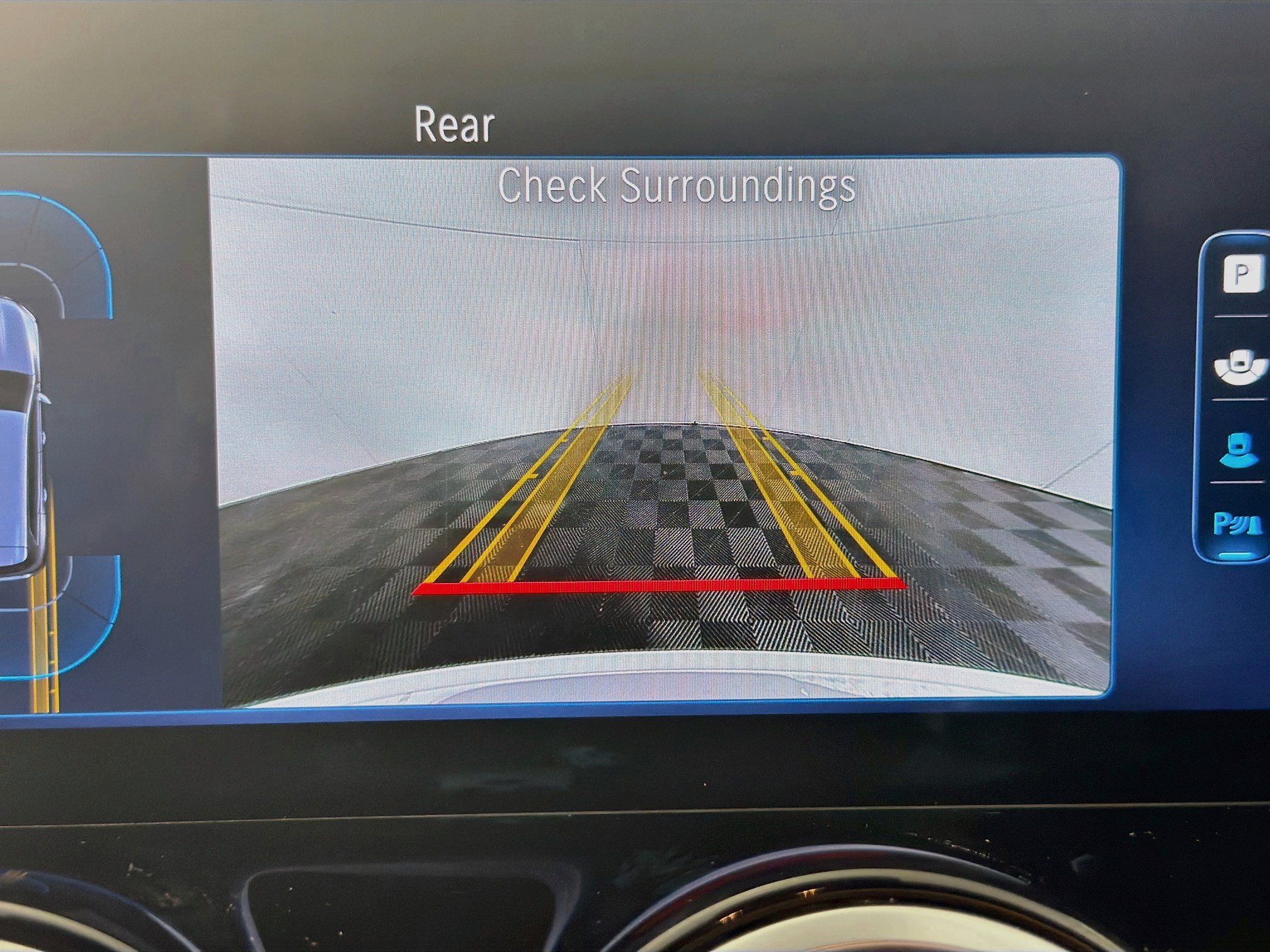 Used 2025 Mercedes-Benz GLB 250 image 23