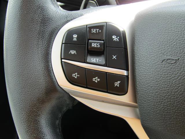 Used 2021 Ford Explorer XLT w/ Equipment Group 202A AWD/4WD image 24