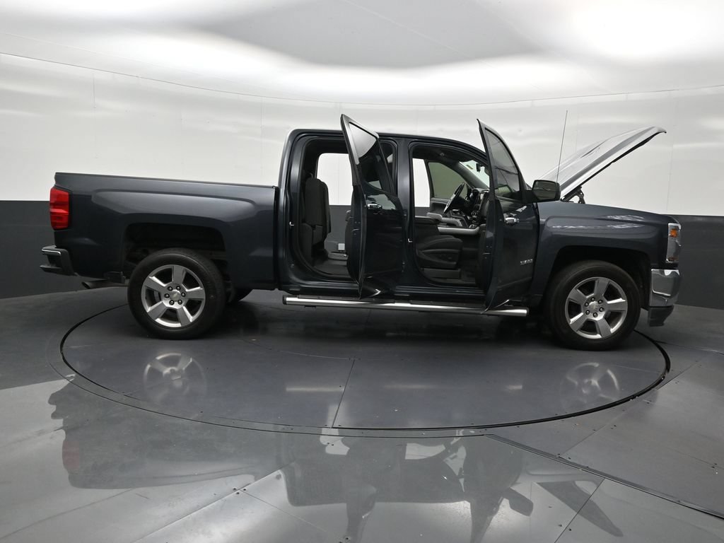 Used 2018 Chevrolet Silverado 1500 LT w/ All Star Edition RWD image 32