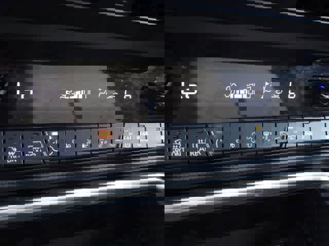 Used 2024 MAZDA CX-90 3.3 Turbo w/ Premium Package image 38