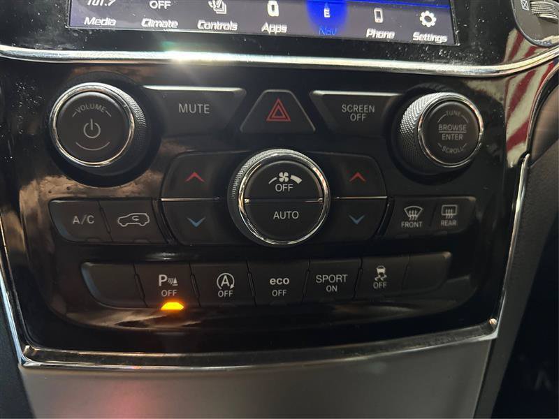Used 2021 Jeep Grand Cherokee Laredo X AWD/4WD image 35