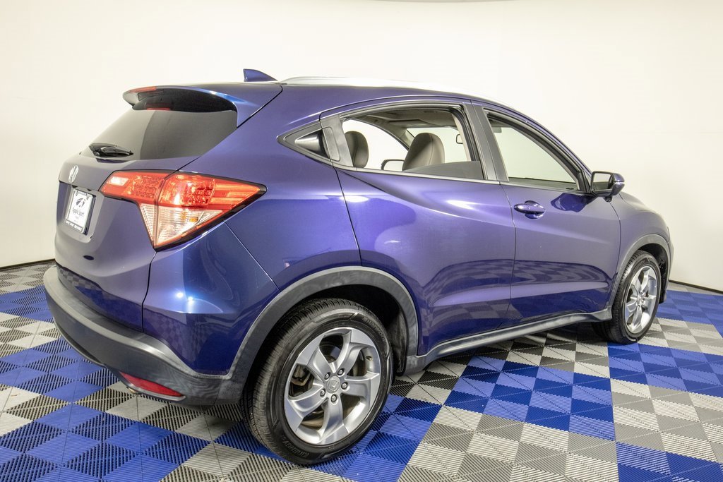 Used 2017 Honda HR-V EX-L image 4