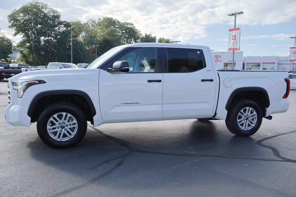 Used 2024 Toyota Tundra SR5 w/ SR5 Convenience Package AWD/4WD image 3