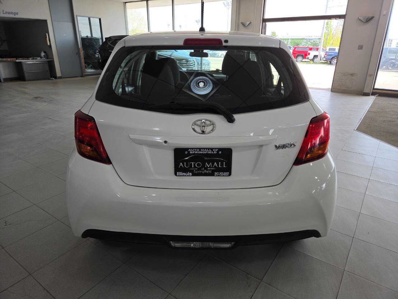 Used 2017 Toyota Yaris L FWD image 6