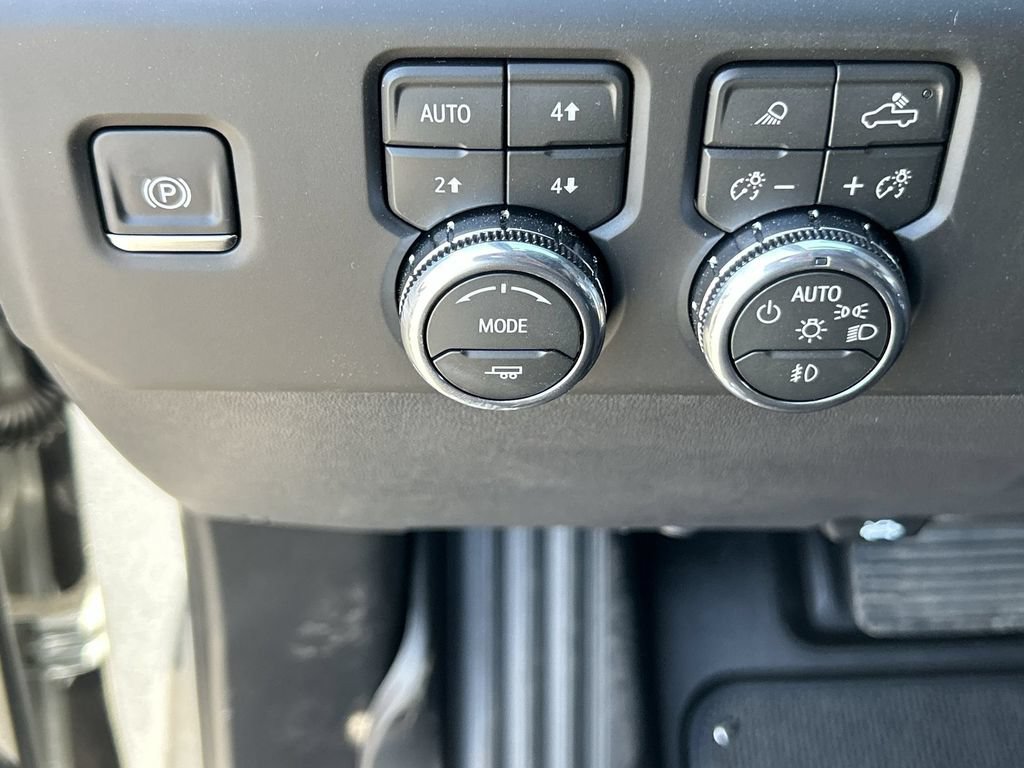 New 2026 GMC Sierra 1500 AT4 w/ AT4 Premium Package AWD/4WD image 18