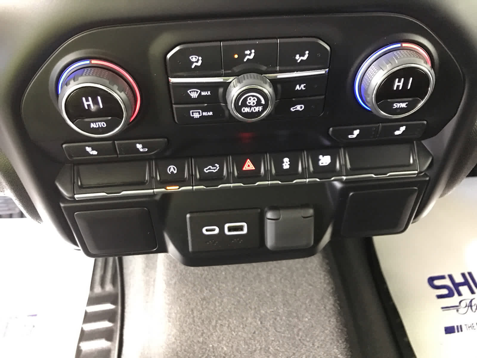 Used 2022 Chevrolet Silverado 1500 LT image 39