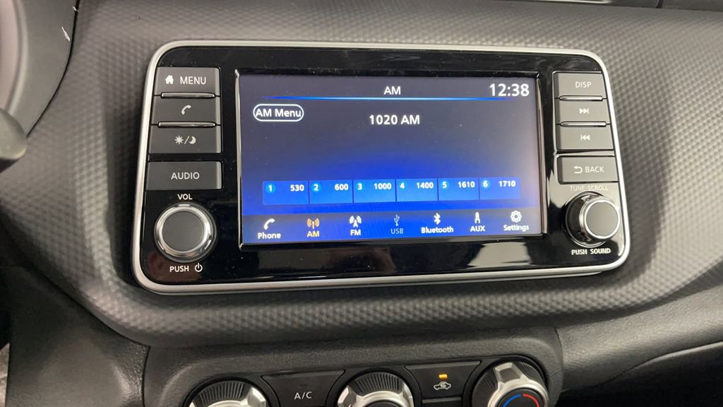 New 2025 Nissan Kicks Play S image 21