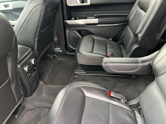 Certified 2023 Ford Explorer Limited w/ Equipment Group 301A AWD/4WD image 28
