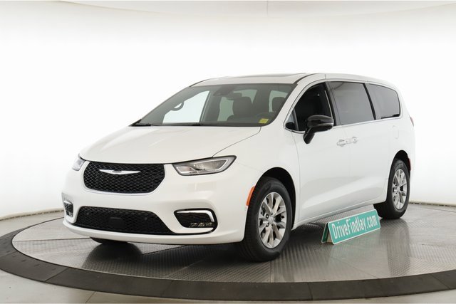 New 2026 Chrysler Pacifica Select image 10