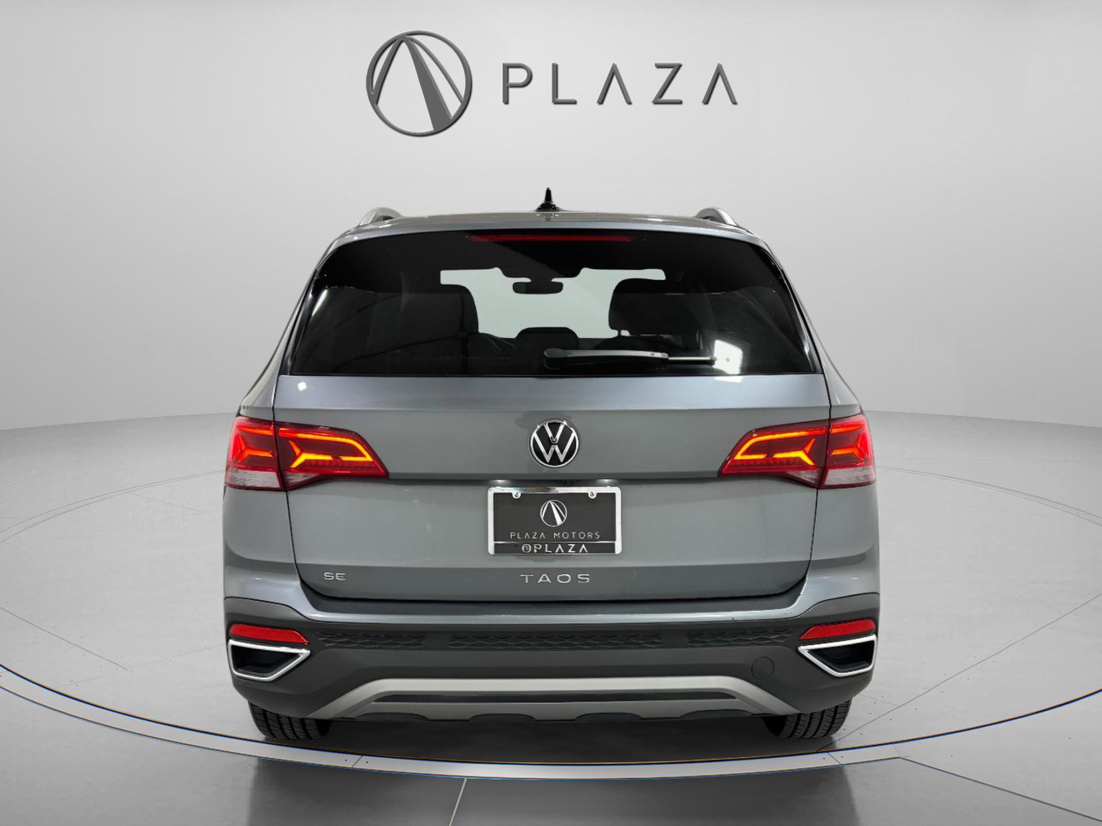 Used 2024 Volkswagen Taos SE image 5
