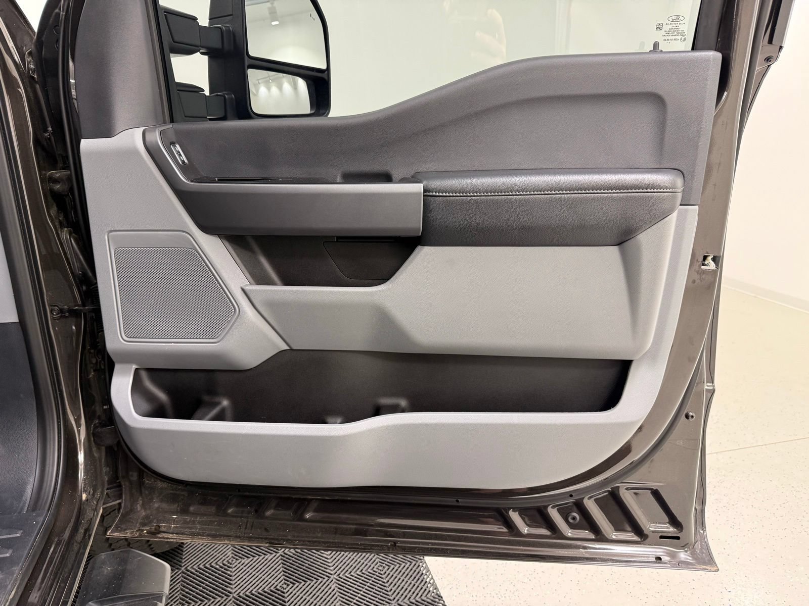 Used 2024 Ford F250 XL w/ STX Appearance Package AWD/4WD image 29