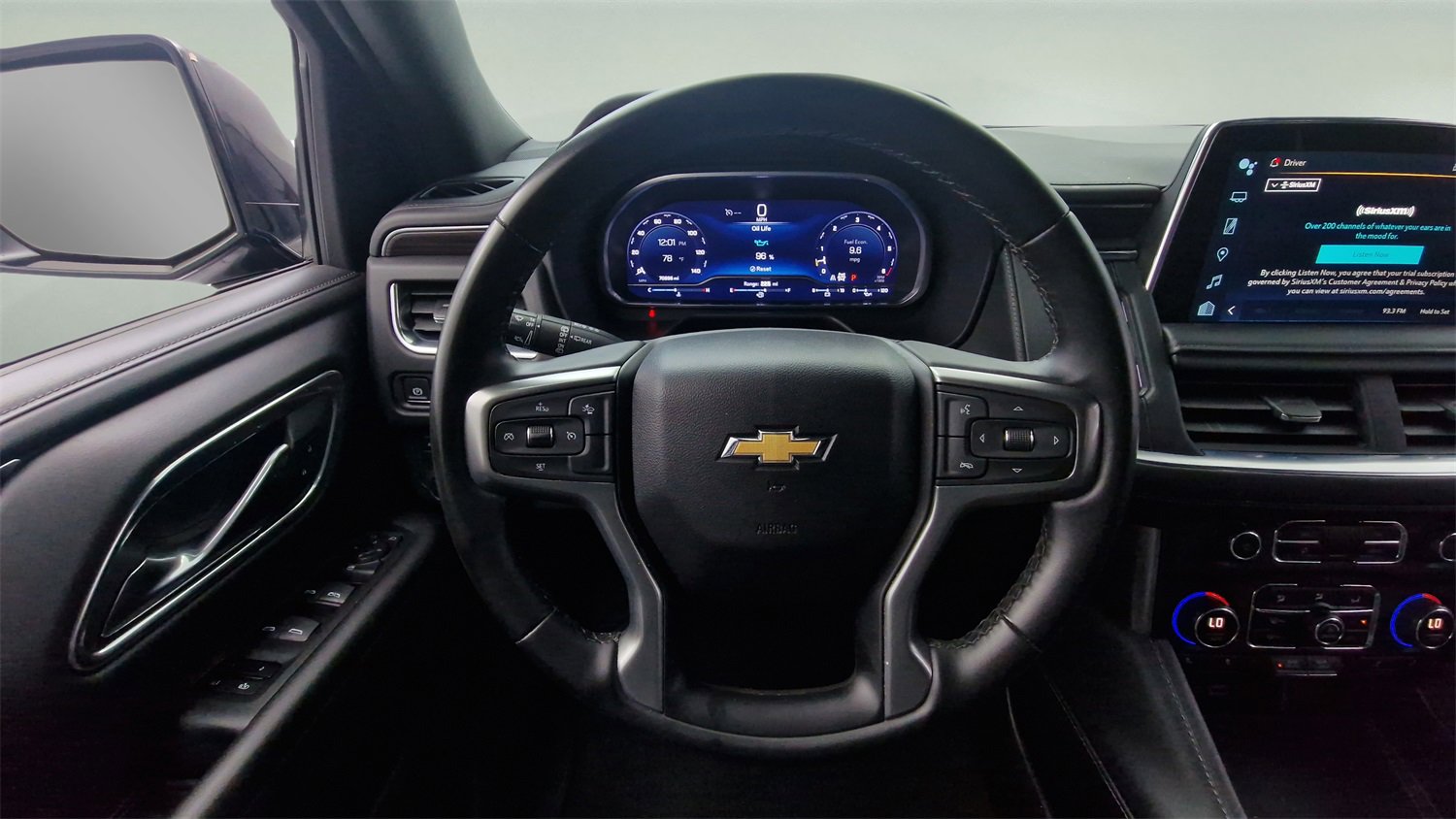 Used 2023 Chevrolet Suburban LT image 10