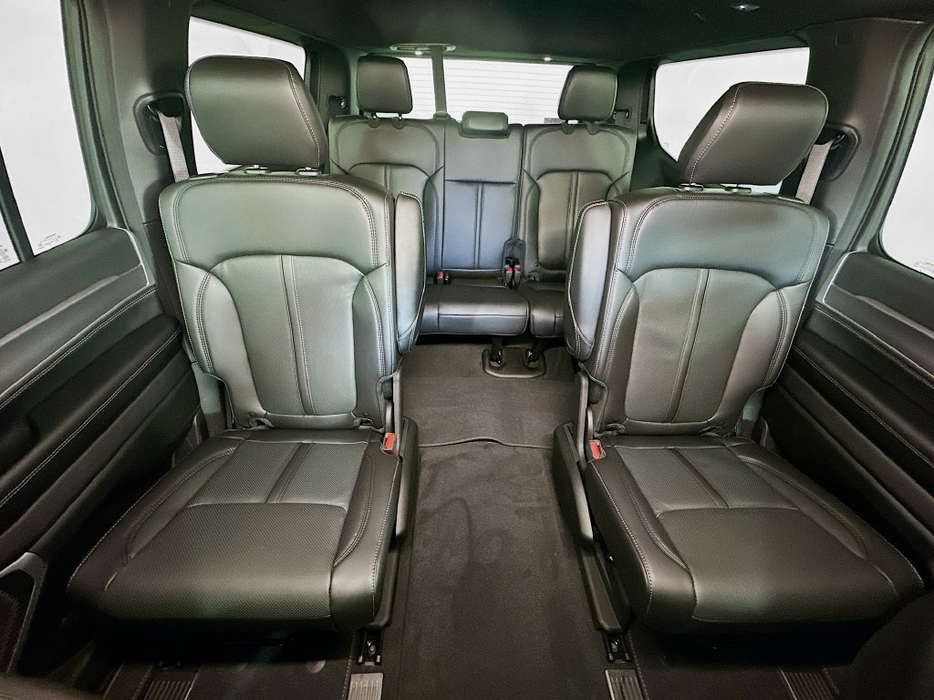 New 2026 Jeep Grand Wagoneer 2WD image 10