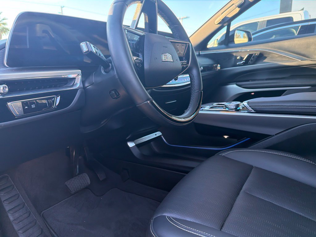Used 2024 Cadillac Lyriq Sport RWD image 4