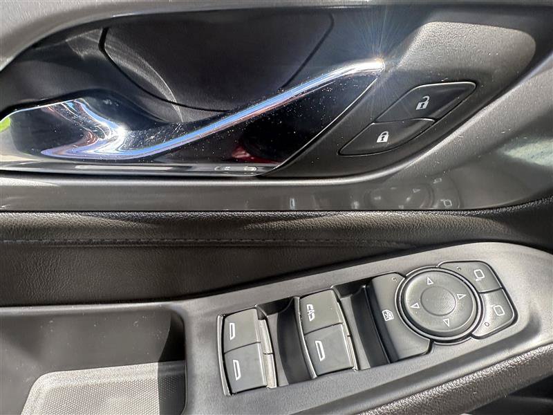 Used 2023 Chevrolet Traverse LT AWD/4WD image 10