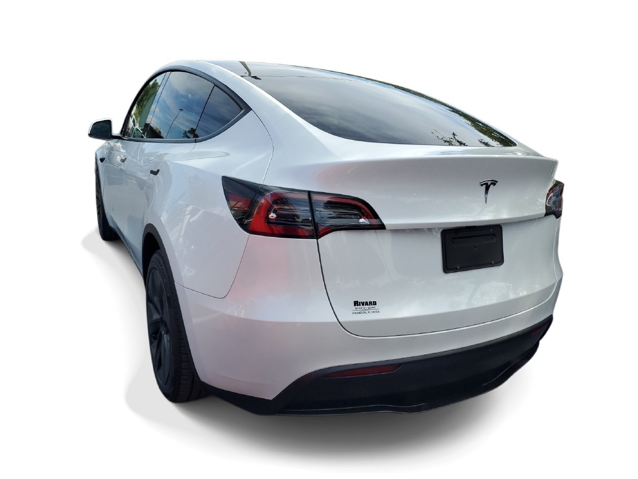 Used 2025 Tesla Model Y Long Range RWD image 3