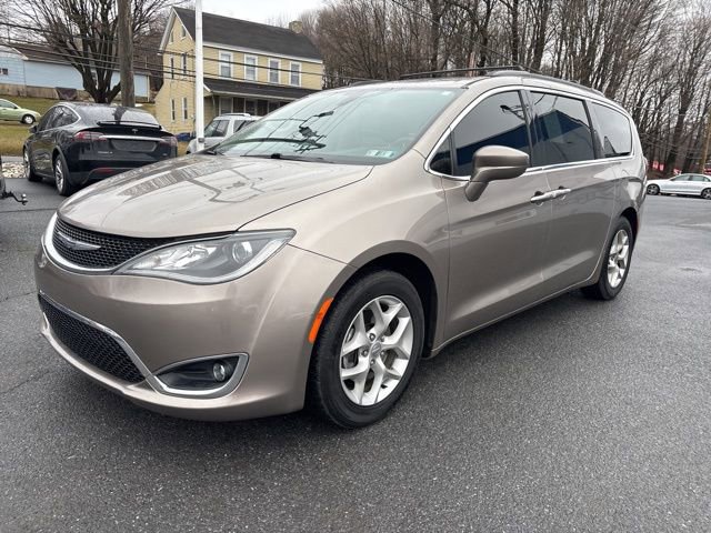 Used 2018 Chrysler Pacifica Touring Plus w/ Tire & Wheel Group image 3