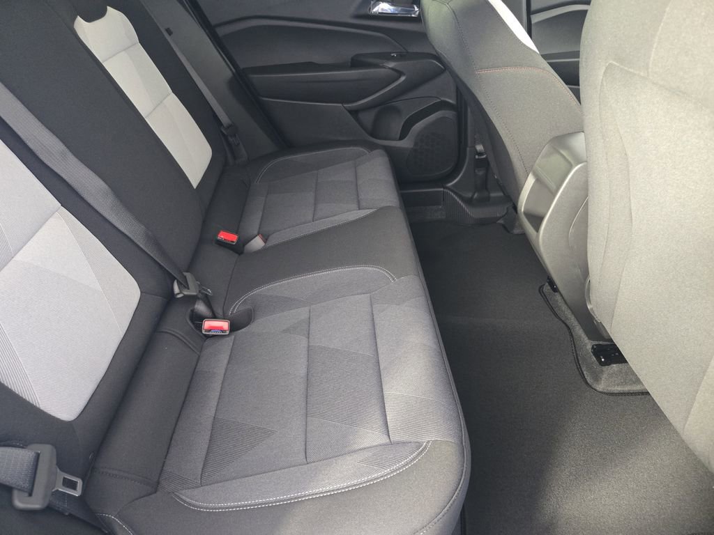 New 2026 Chevrolet Trax RS w/ Sunroof Package image 34