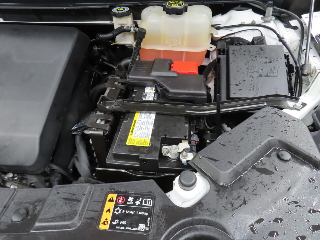 Used 2019 Buick Enclave Essence image 25