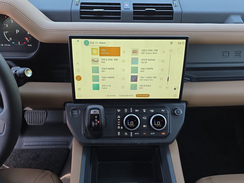 New 2026 Land Rover Defender 130 X-Dynamic SE AWD/4WD image 15