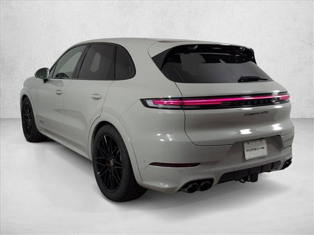 New 2026 Porsche Cayenne GTS image 3