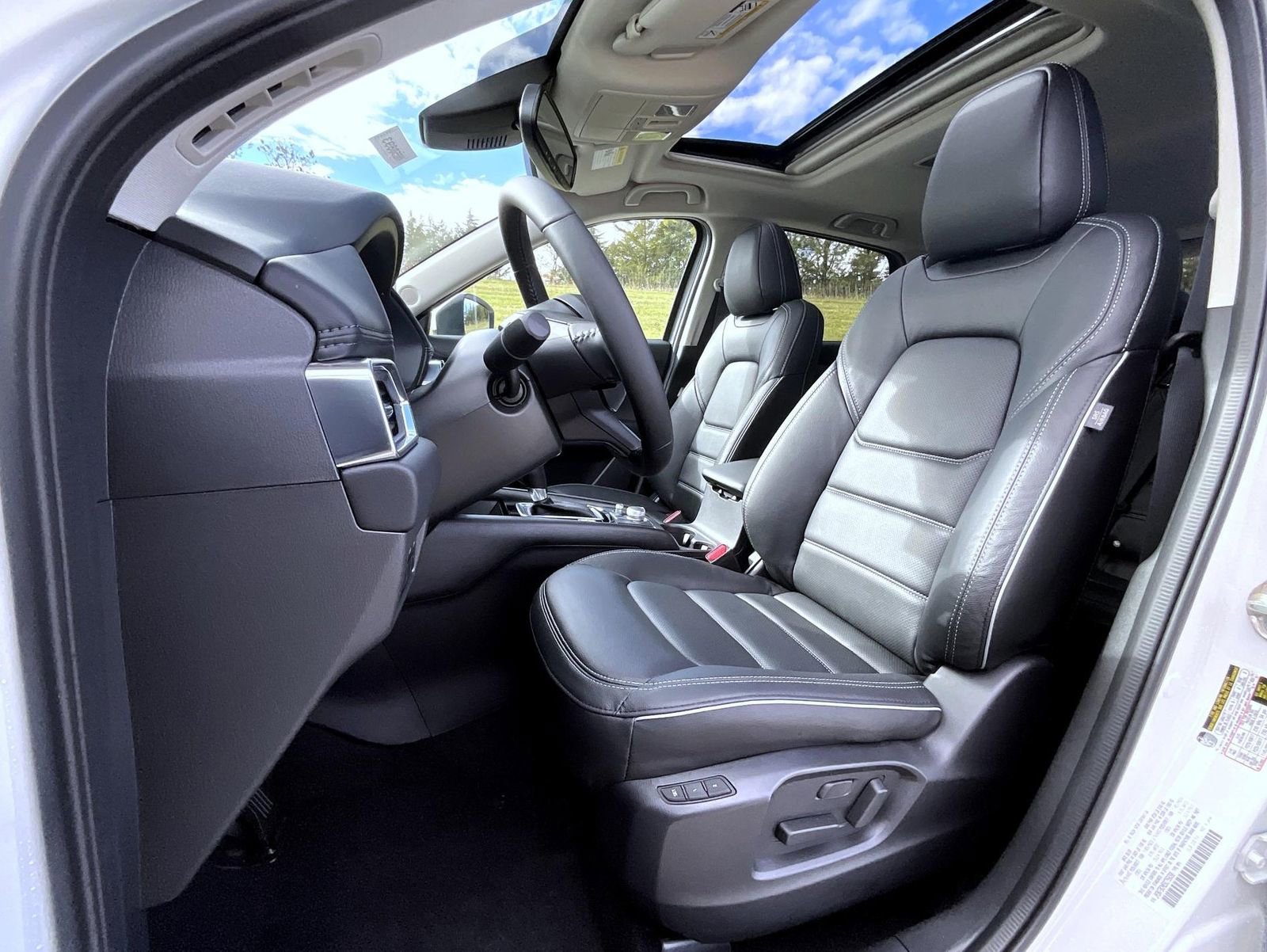 New 2025 MAZDA CX-5 AWD 2.5 S w/ Preferred Package image 11