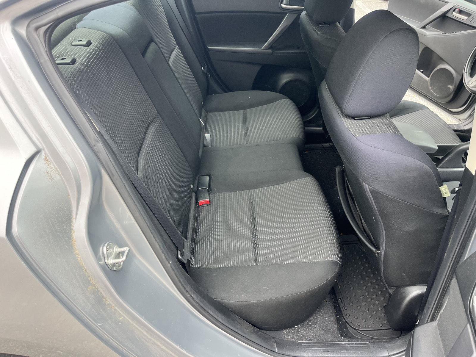 Used 2013 MAZDA MAZDA3 i Touring FWD image 14