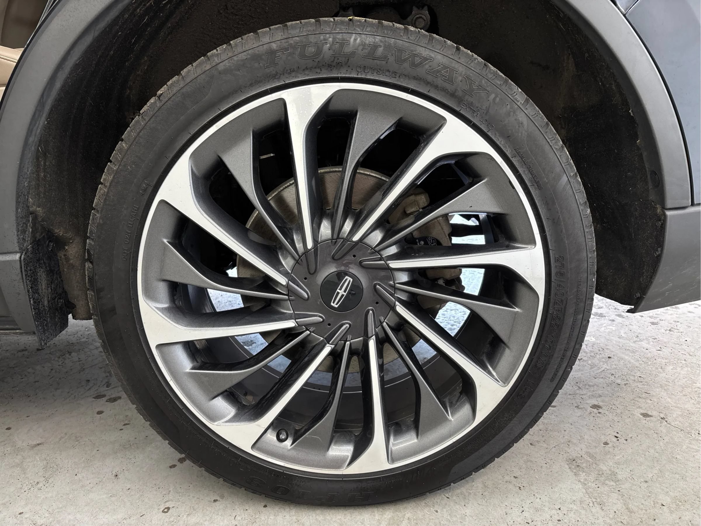 Used 2023 Lincoln Aviator Reserve w/ Equipment Group 201A AWD/4WD image 30