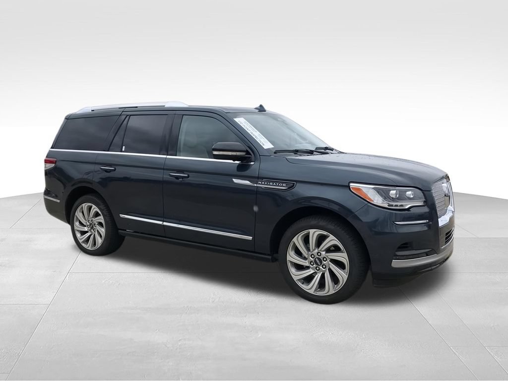 Used 2024 Lincoln Navigator Reserve AWD/4WD video 2