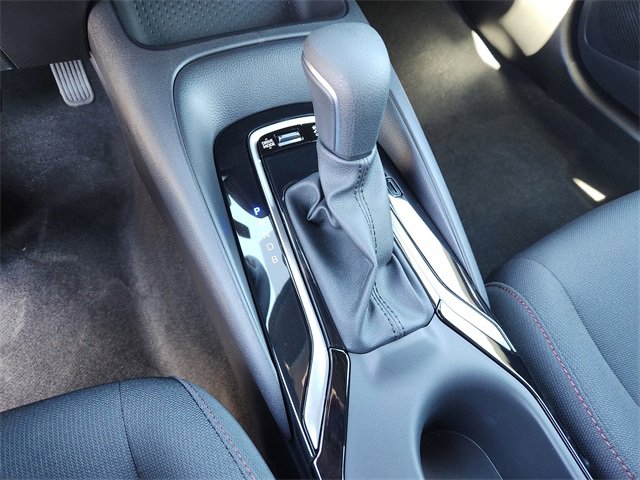 Used 2025 Toyota Corolla SE image 16