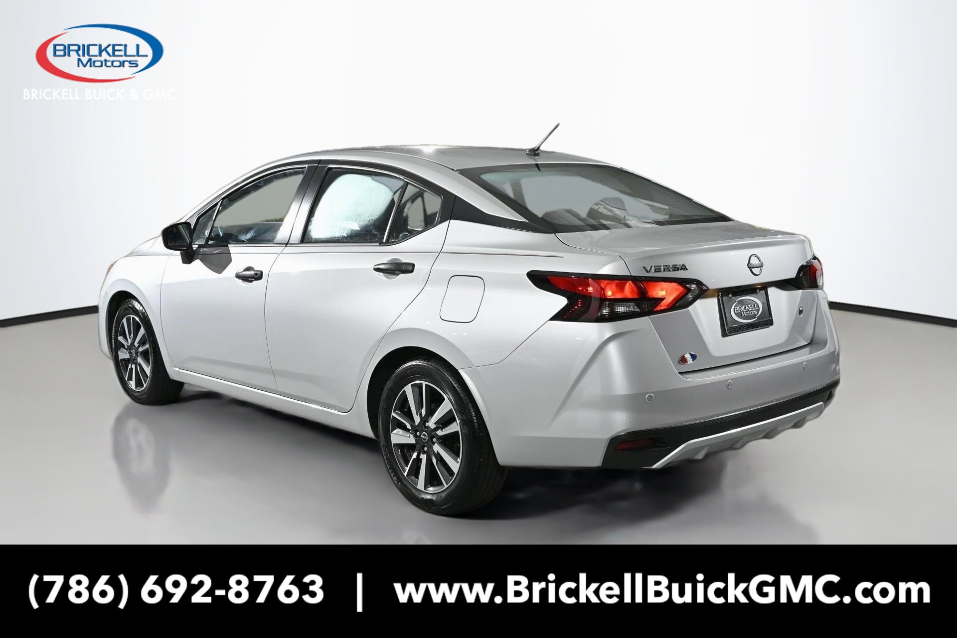 Used 2024 Nissan Versa S w/ S Plus Package FWD image 3